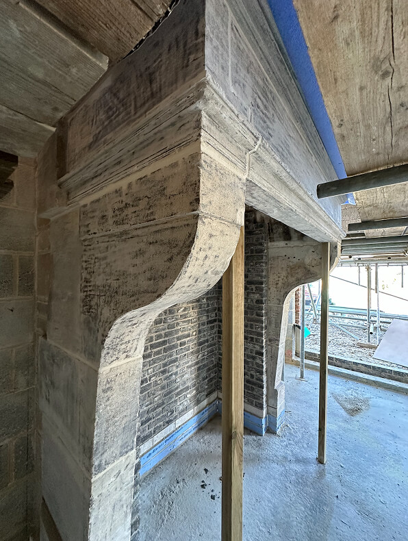 Stone arch formwork construction